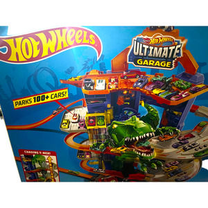 Hot Wheels City Ultimate Garage Track w/ 2 Die-cast Car Chasing T-Rex BRAND NEW